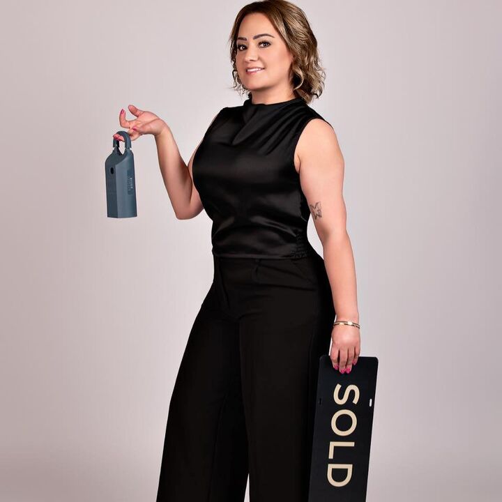 Yeni Ruiz, Real Estate Salesperson in Columbus, Realty Team