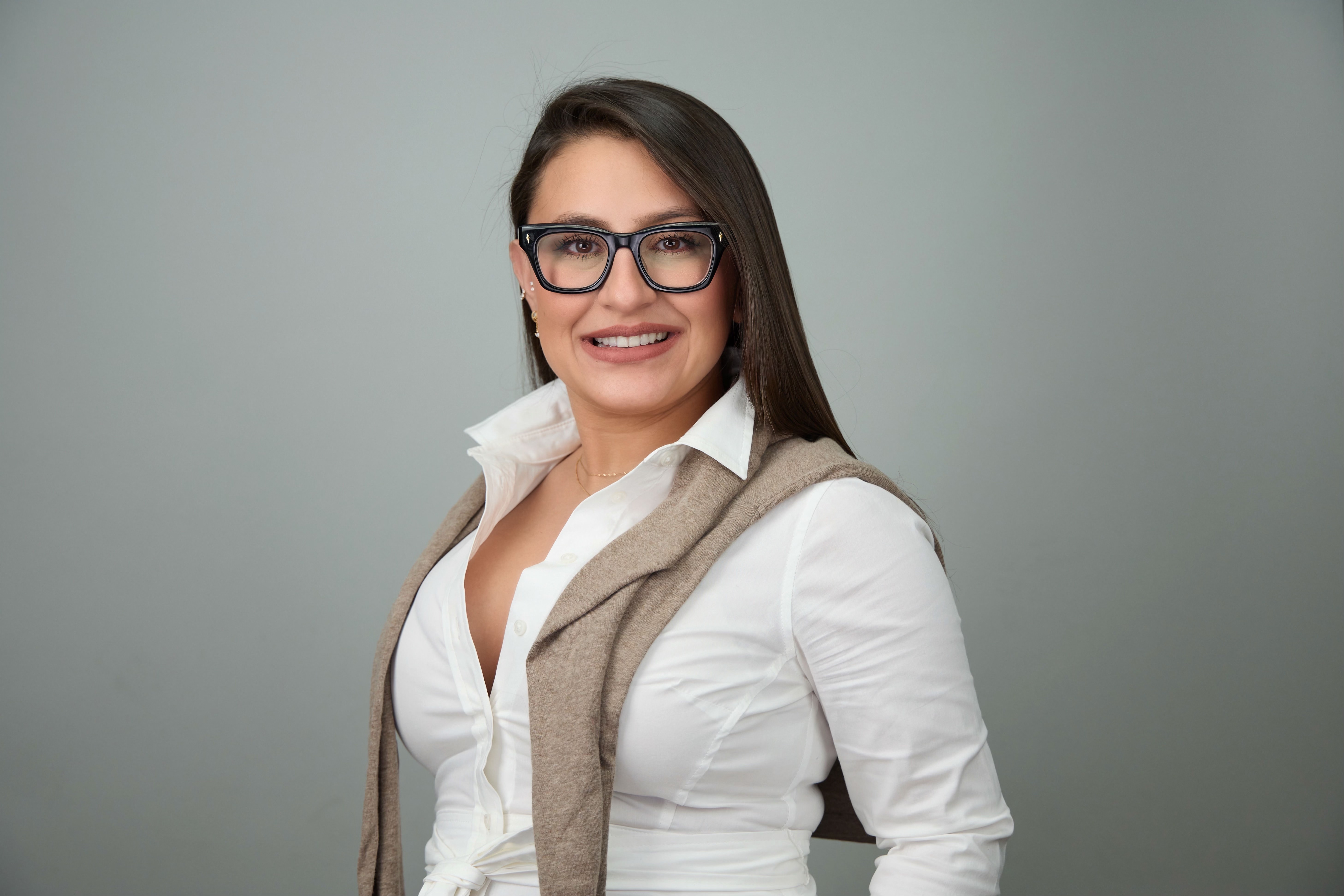 Stephania Gutierrez, Realtor  in Miami, Cervera Real Estate