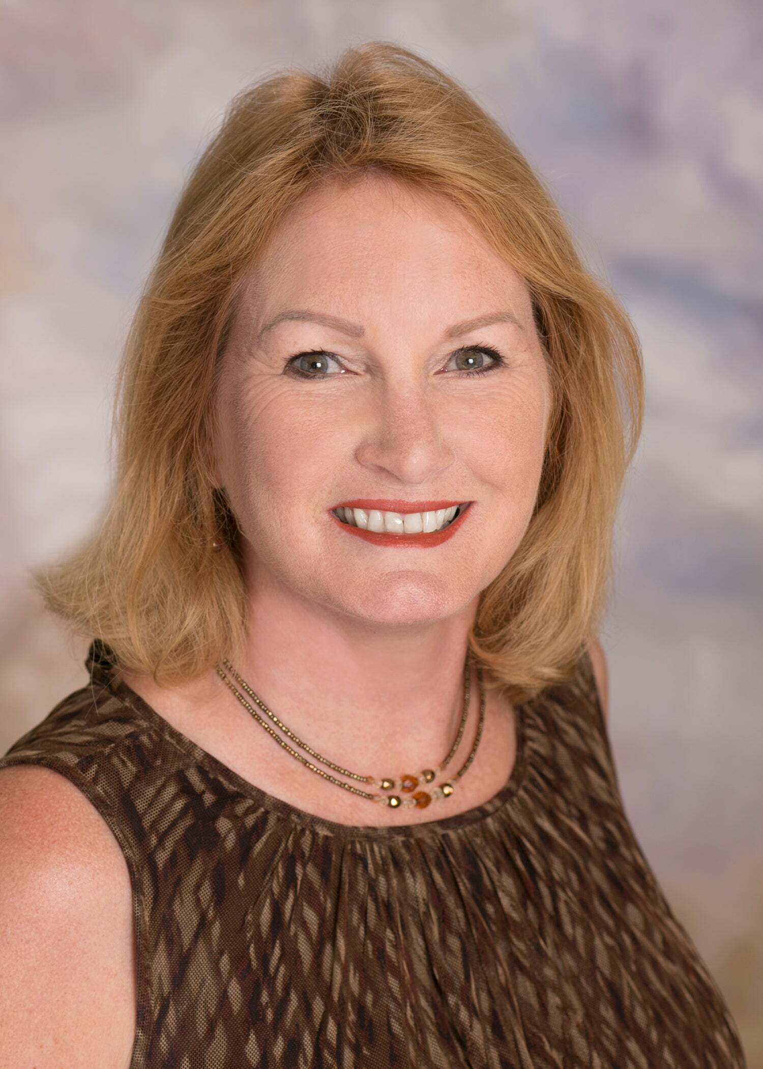 Antigone Twidt, Real Estate Salesperson in Coeur D Alene, Schneidmiller Realty