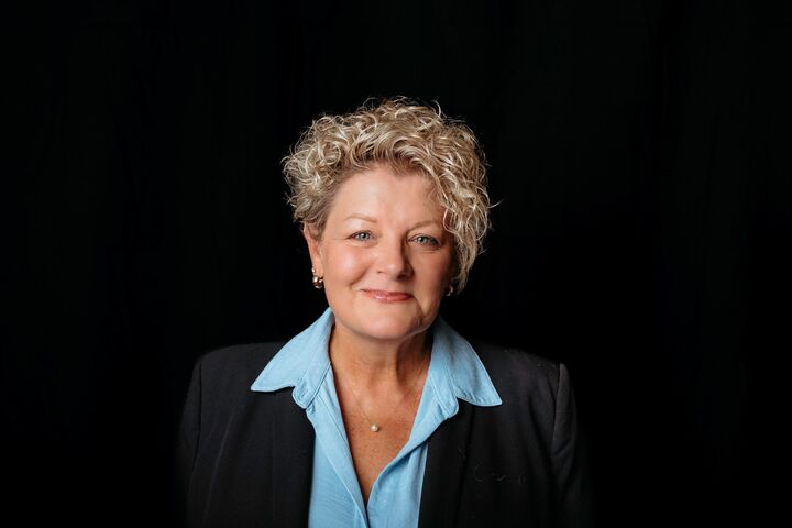 Rhonda Cuthbertson, Broker in Weaverville, Foley Realty