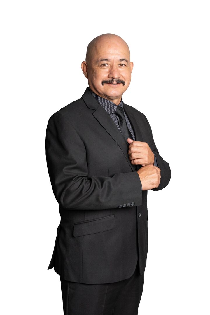 Alejandro Herrera Ferreira, Real Estate Salesperson in Bloomington, Synergia Realty