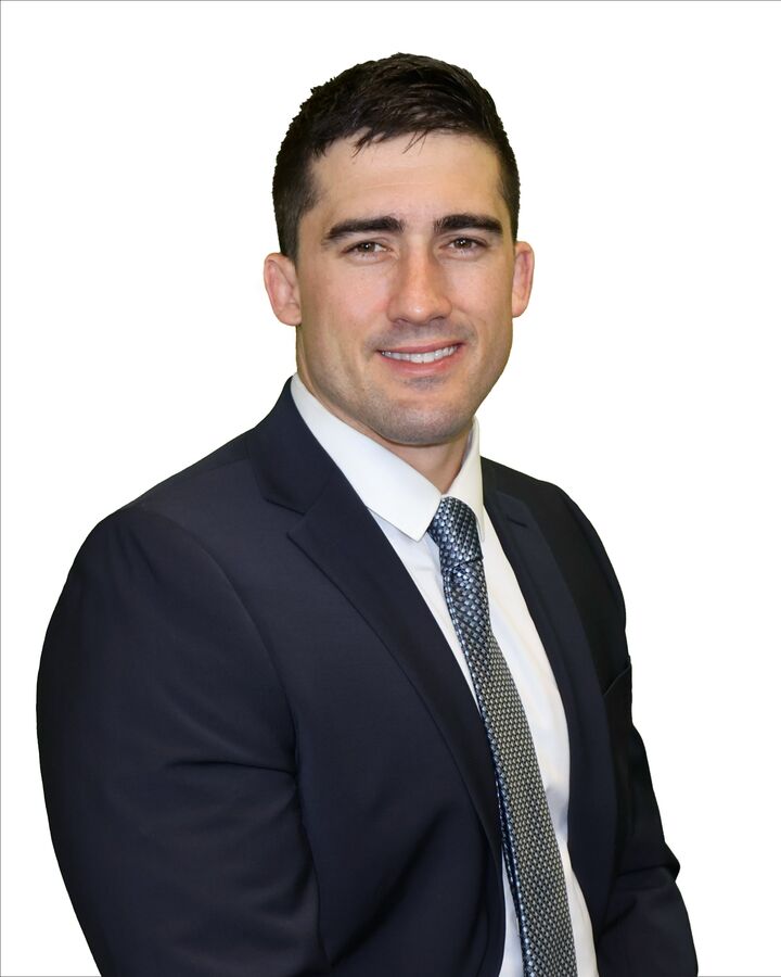 Alexander Martocello,  in Hauppauge, Realty Connect