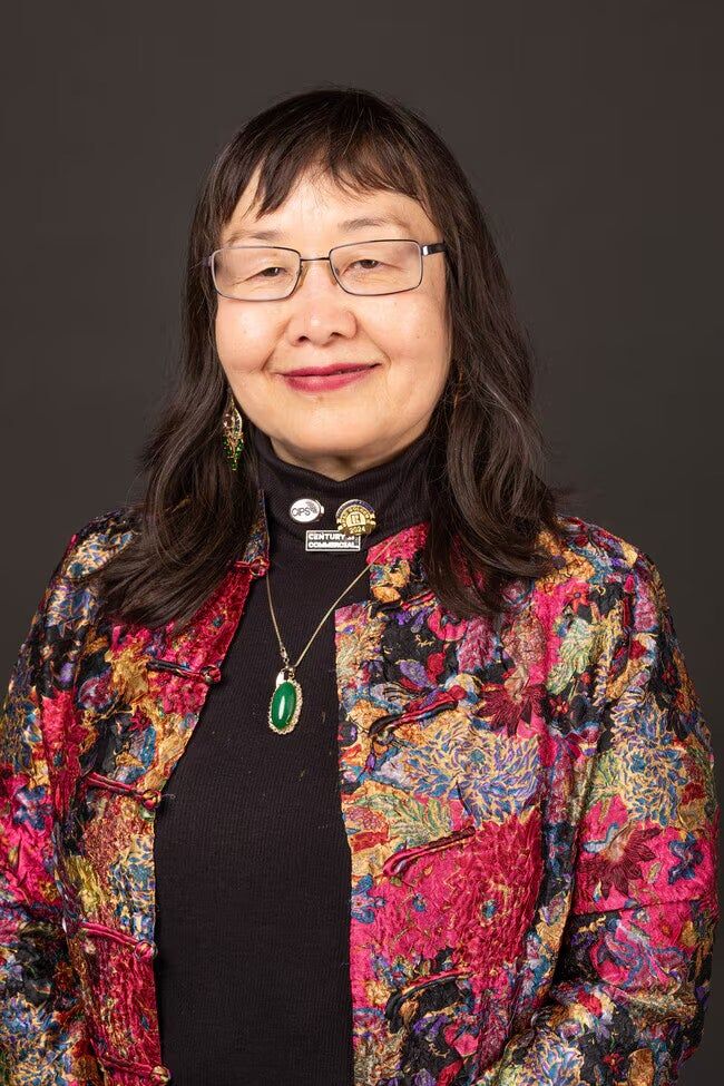 Emily Qing Hui Wang, Real Estate Salesperson in Philadelphia, Advantage Gold