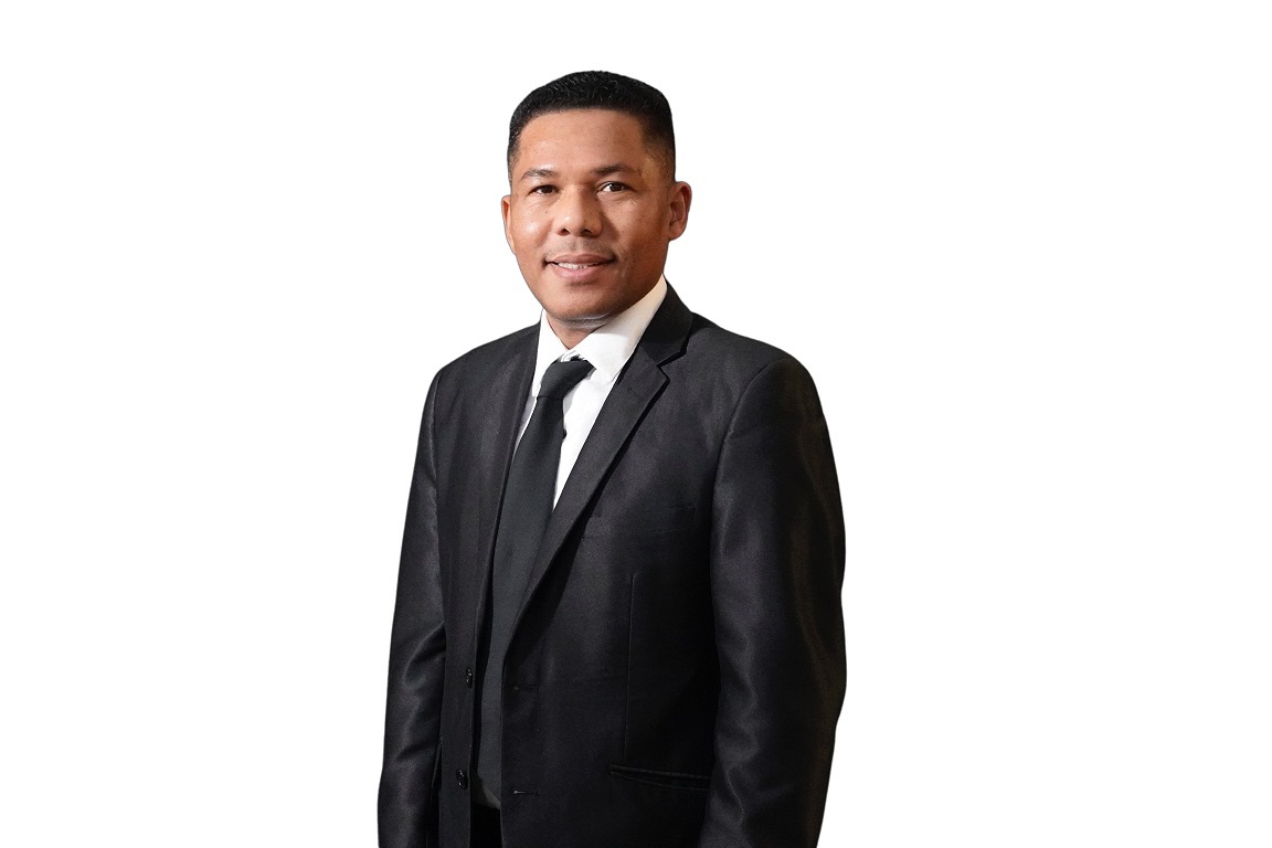 Danny Tran,  in Carlsbad, Professional Realty Services