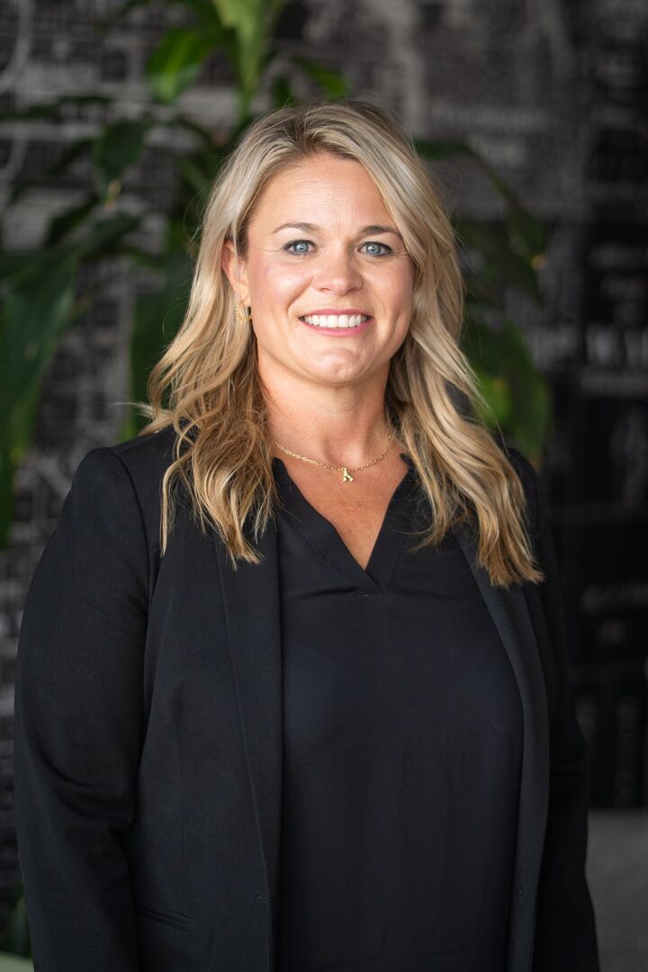 Ashleigh McGinnis, Real Estate Salesperson in Council Bluffs, The Good Life Group