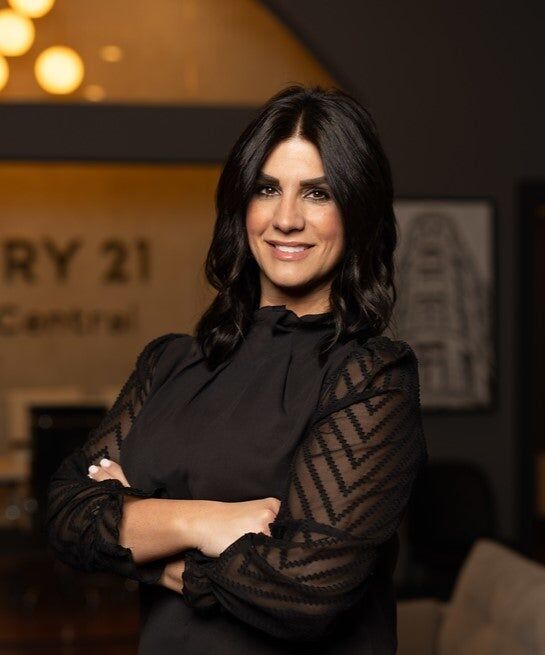 Gina Guliano, Real Estate Salesperson in Wakefield, Property Central