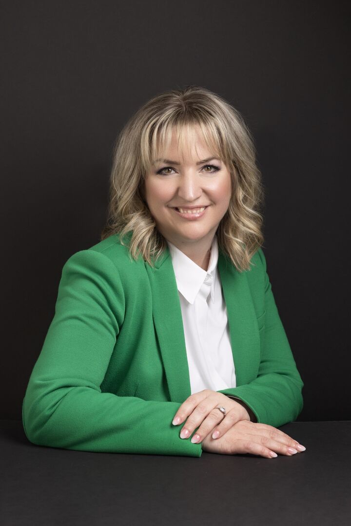 Amanda Troxler, Real Estate Broker in Burlington, North Homes Realty