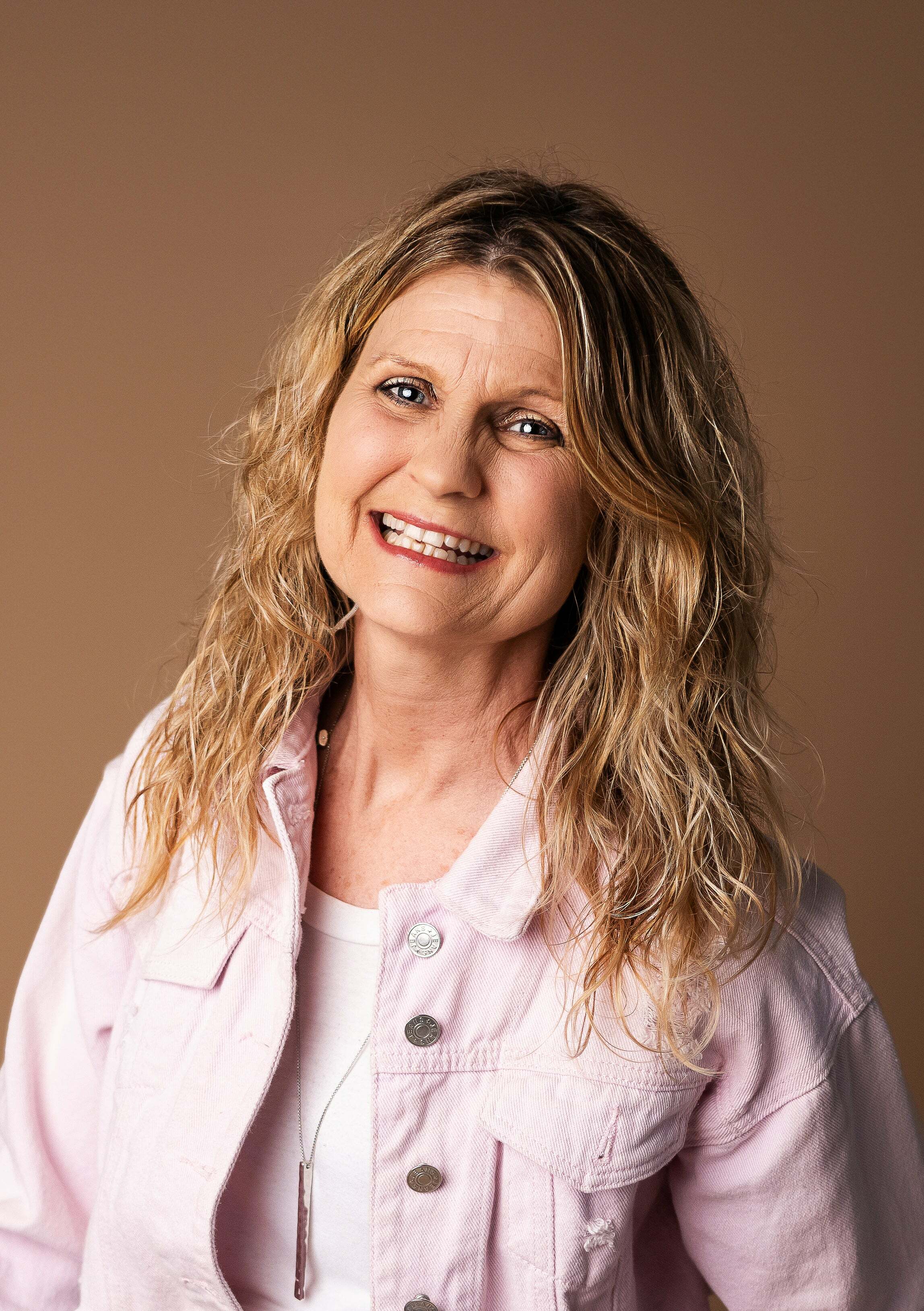 Dona Shiley, Real Estate Salesperson in Winchester, ERA OakCrest Realty, Inc.