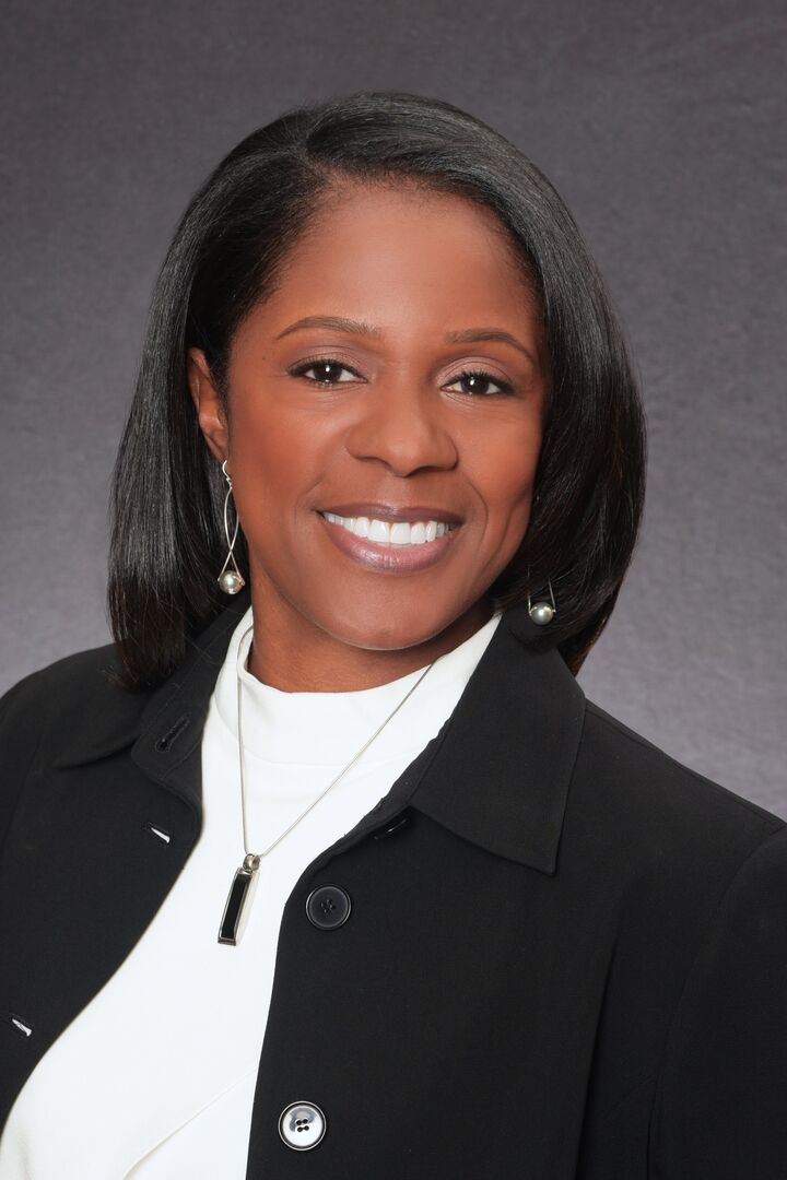 Demetria Brown,  in Orland Park, Circle