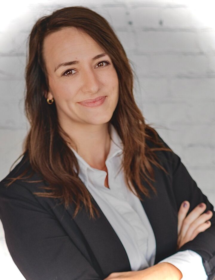 Taryn Watikunas,  in Comstock Park, ERA Reardon Realty Great Lakes