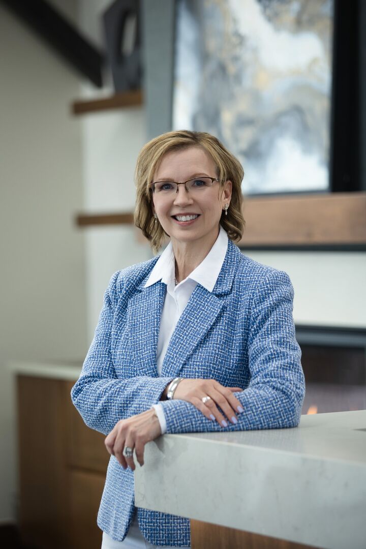 Sherri Woehl, Real Estate Salesperson in Bismarck, Morrison Realty