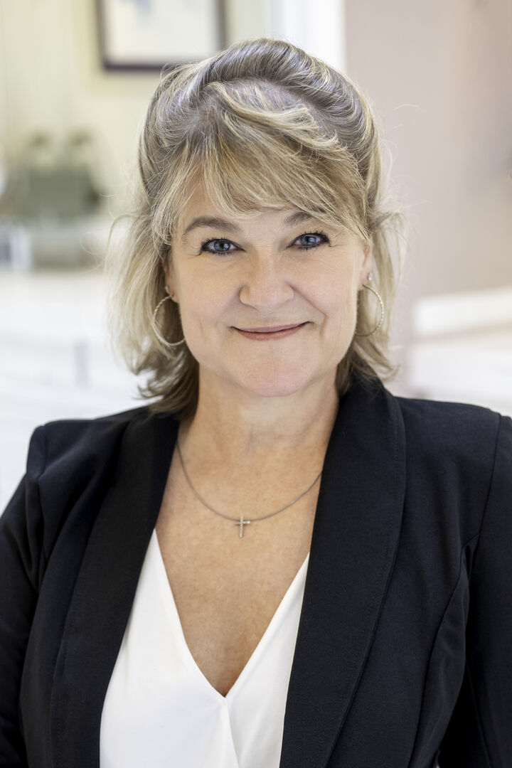 Geree Lewis,  in Kirkland, Windermere