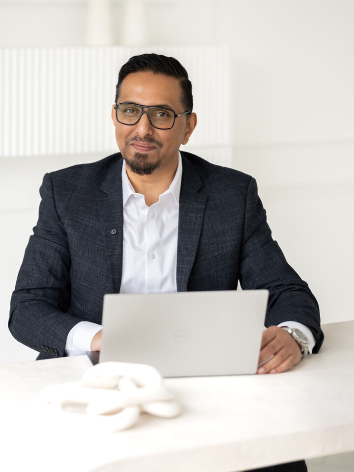 Fahad Shah, REALTOR® in Toronto, Coldwell Banker The Real Estate Centre, Brokerage