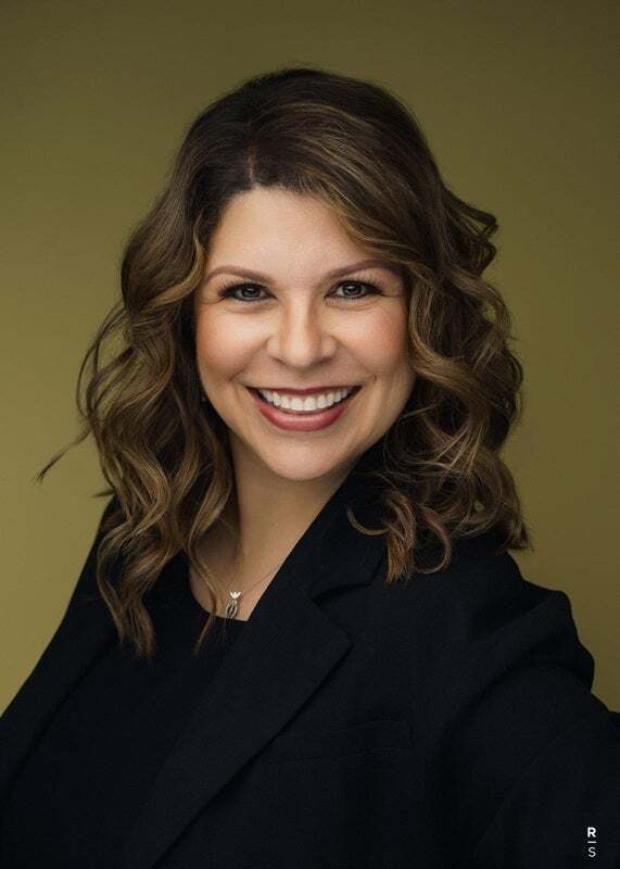 Maribel Valencia, Associate Real Estate Broker in Columbus, Scheetz