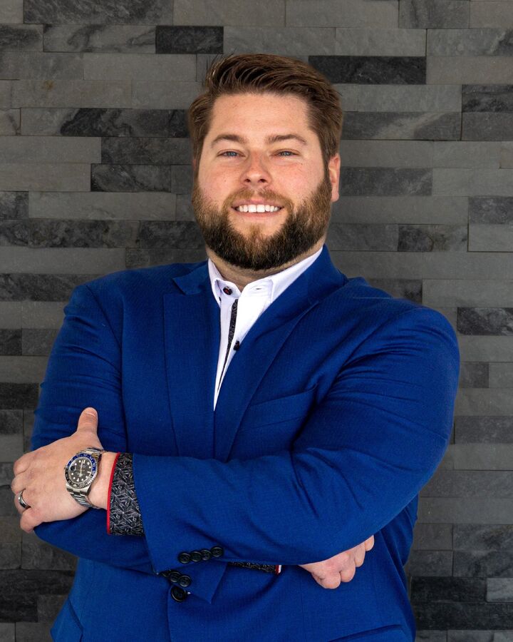 Brett Milbradt, Real Estate Salesperson in Schofield, Action