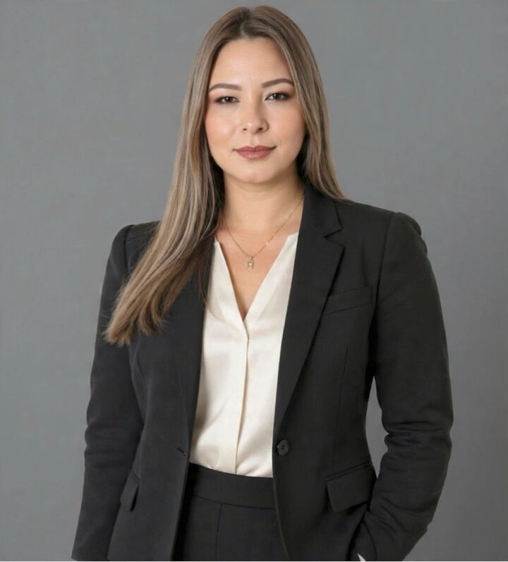 Elena Martinez, Real Estate Salesperson in Mendon, Custom Home Realty
