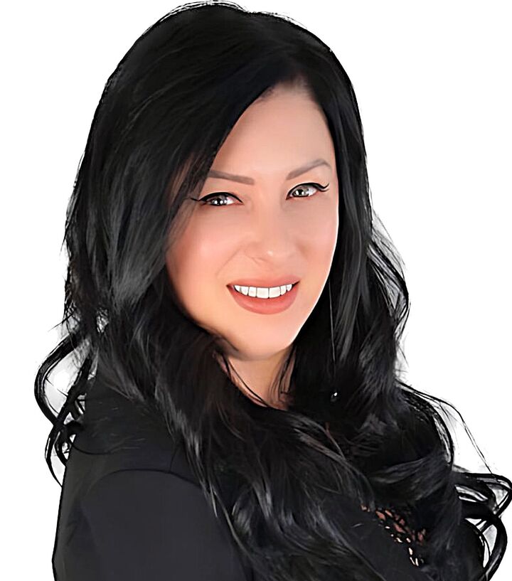 Oana Bugariu, Real Estate Broker in Bellevue, RSVP Brokers ERA