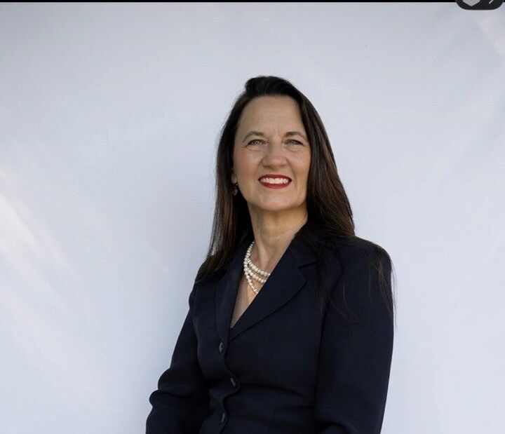 Anna Daczko, Real Estate Broker in Olympia, Van Dorm Realty