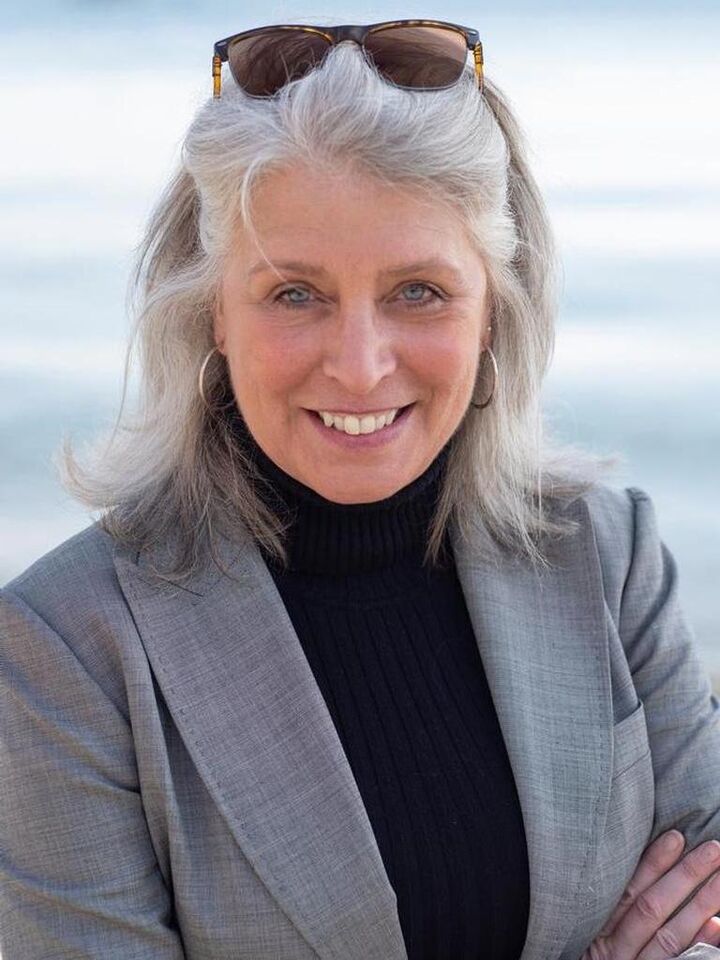 Julia Towne, Real Estate Salesperson in Port Townsend, Best Homes