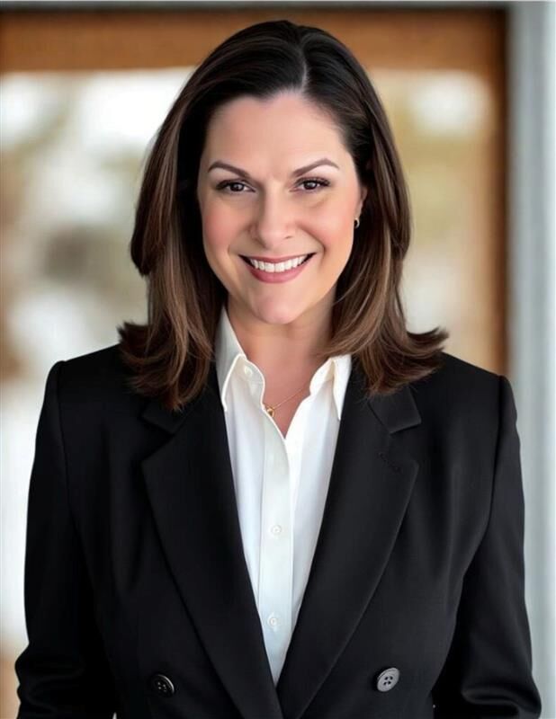 Michelle Rowe, Real Estate Salesperson in Wind Gap, Hearthside