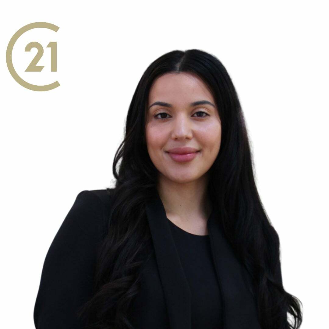 Carla Zepeda Pozo, Real Estate Salesperson in Woodland Hills, Real Estate Alliance