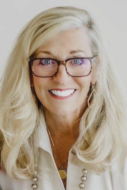 Cindy Riemann, Associate Real Estate Broker in Gulfport, Alfonso Realty, Inc.