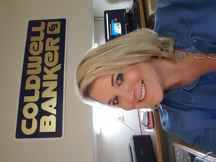 Dawn Midgette, Real Estate Salesperson in Kill Devil Hills, Seaside Realty