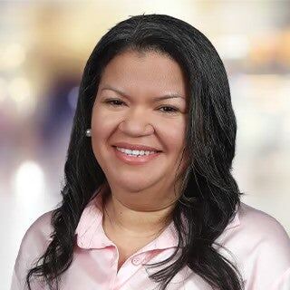 Virginia Hernandez,  in Beltsville, Argent ERA