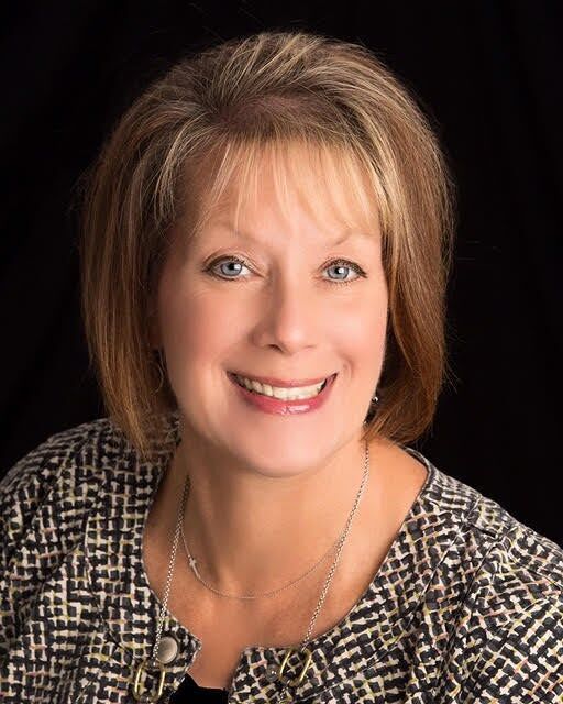 Jill Neperud Creegan, Real Estate Salesperson in Saginaw, Signature Realty