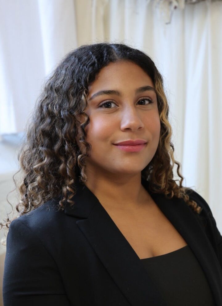 Tajia Rodriguez, Real Estate Salesperson in Mystic, Shutters & Sails