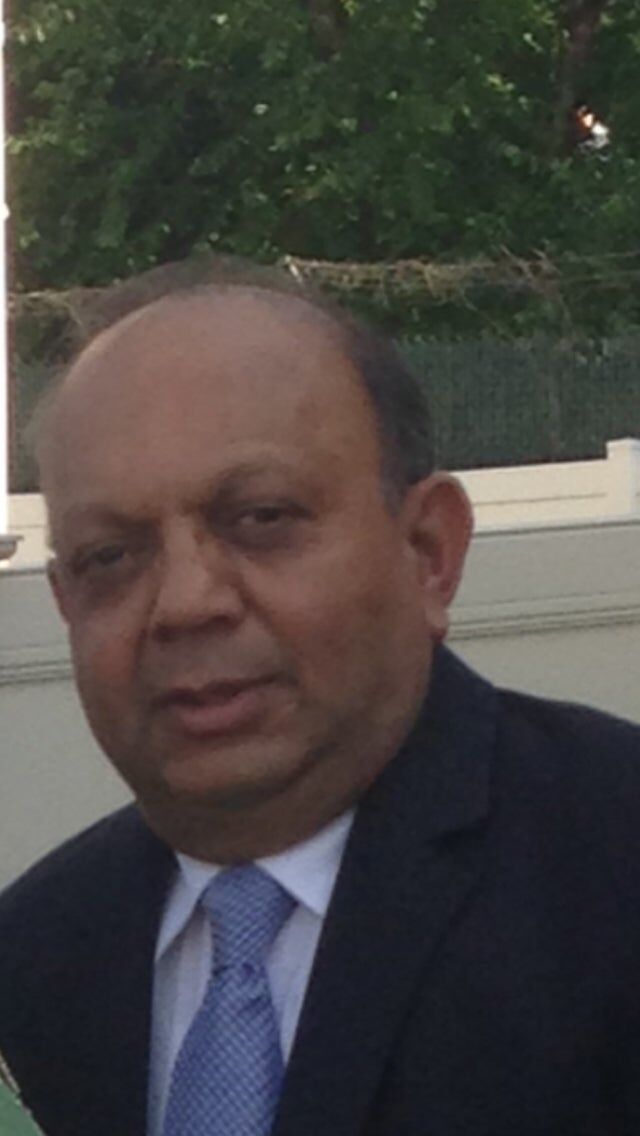 Bharat Shah,  in Guttenberg, Realty Group