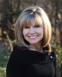 Debbie Johnson, Real Estate Broker in Independence, Pasternak-Johnson