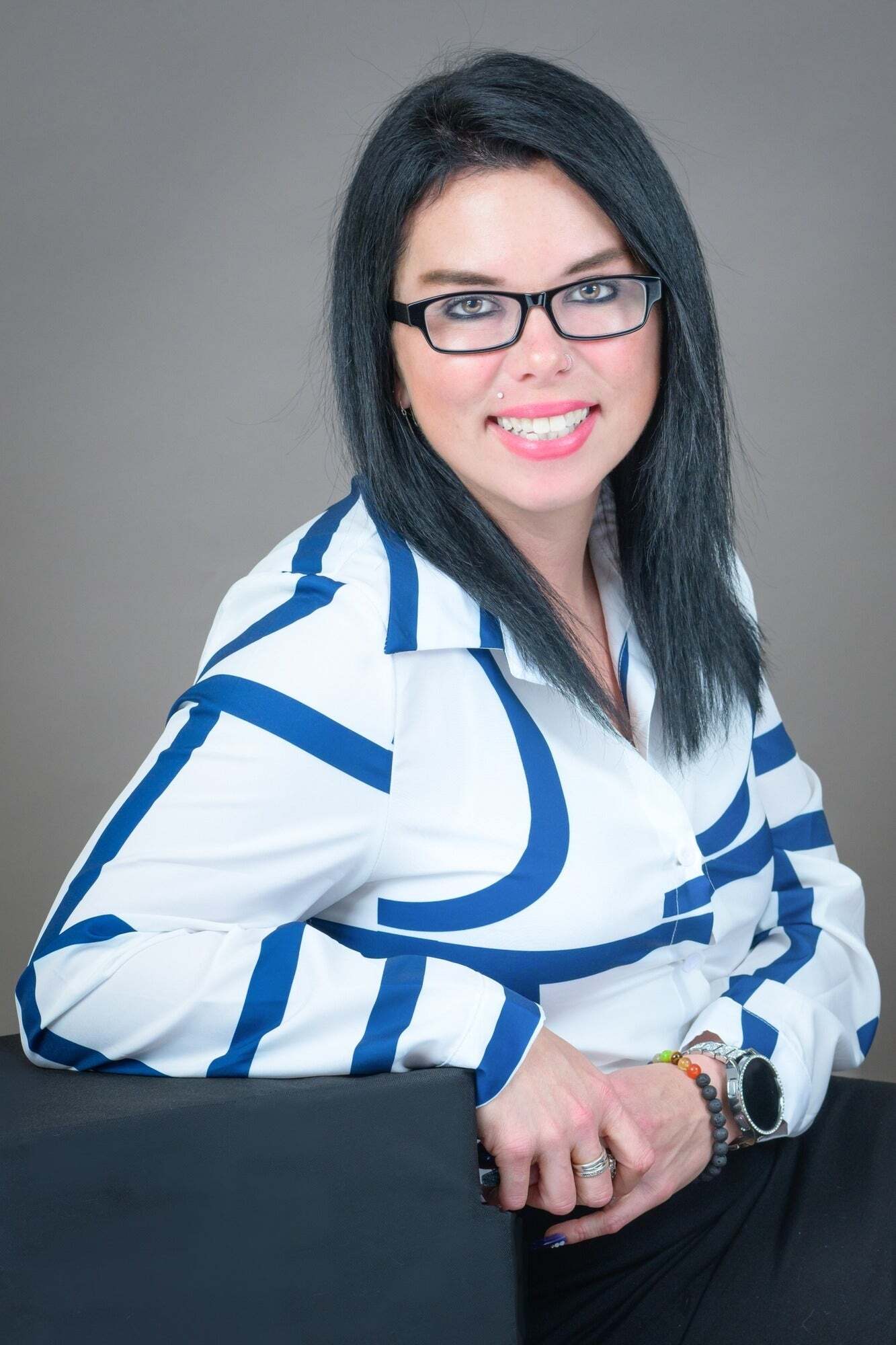 Ashley Ernest Sears, Sales Associate in Cincinnati, Ohio