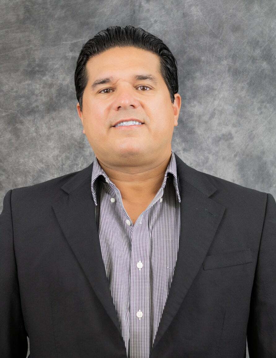 Rafael Velez, Real Estate Salesperson in Coral Springs, Tenace Realty
