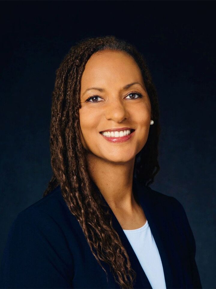 April Niemeyer, Real Estate Salesperson in Temecula, Affiliated