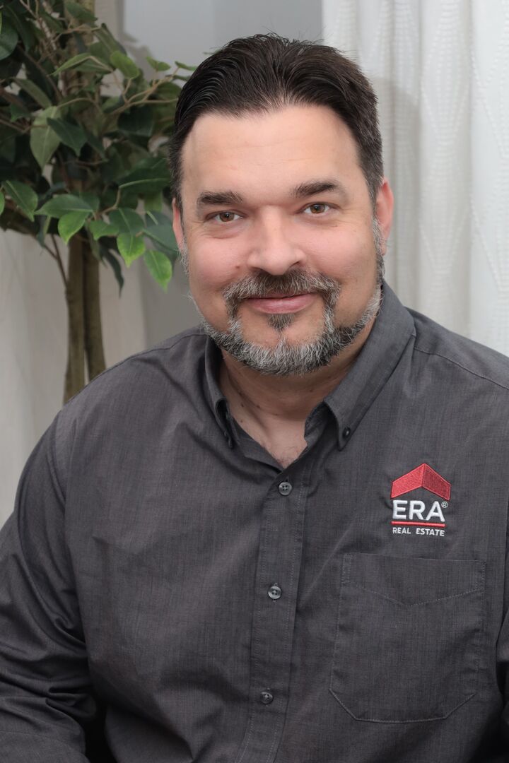 Matthew Johnson, Real Estate Salesperson in Cincinnati, ERA Real Solutions Realty
