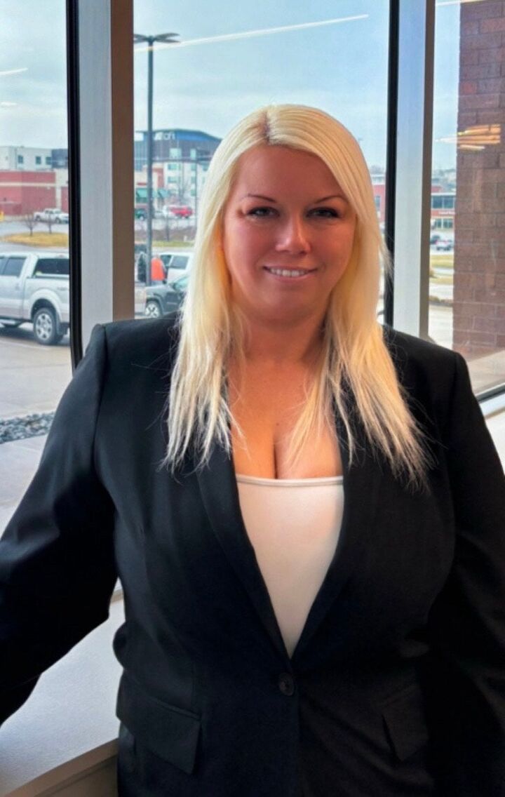 Danielle Correll, Real Estate Salesperson in Papillion, The Good Life Group