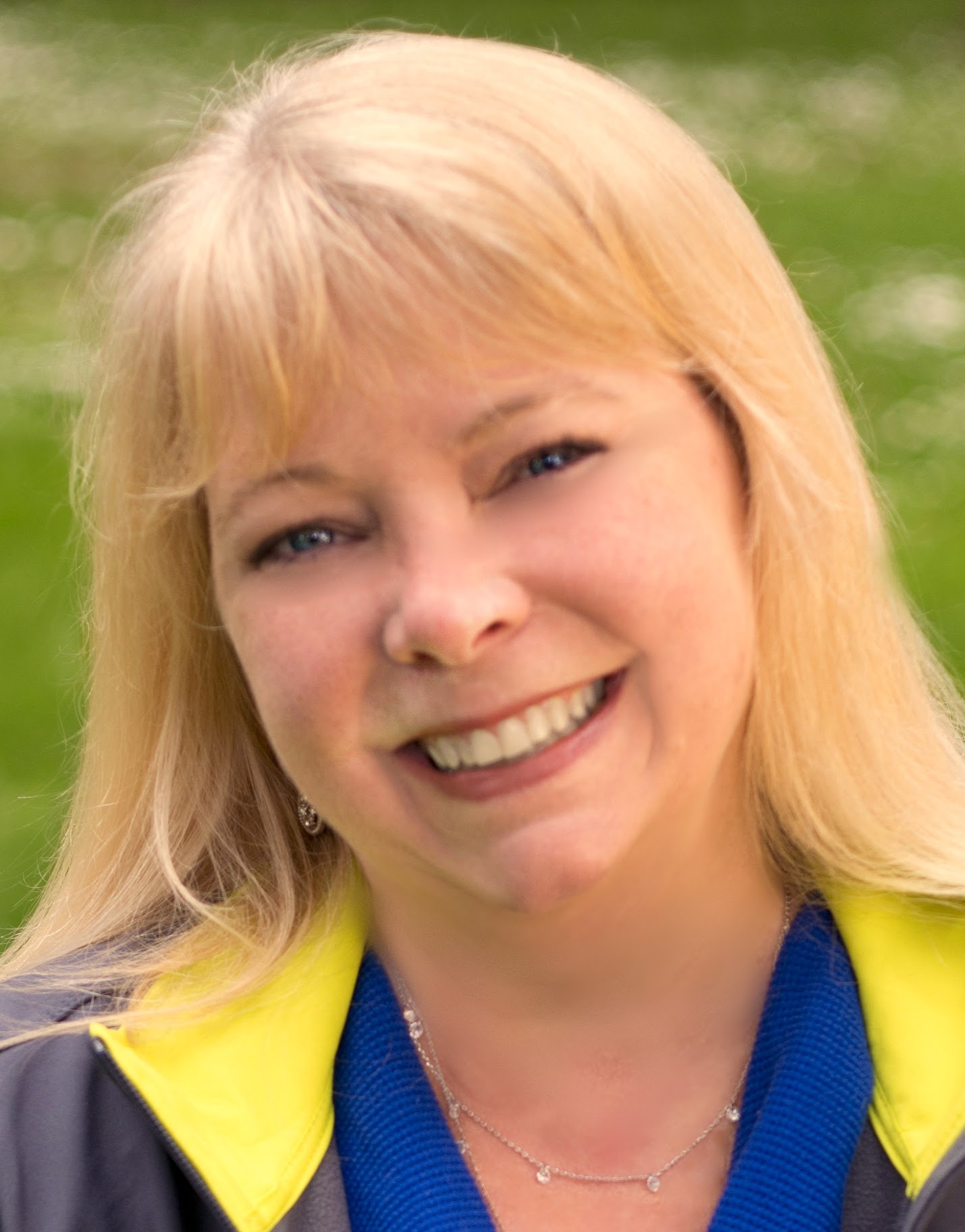 Stacey Jo Price, Broker in Port Angeles, Professional Realty Services