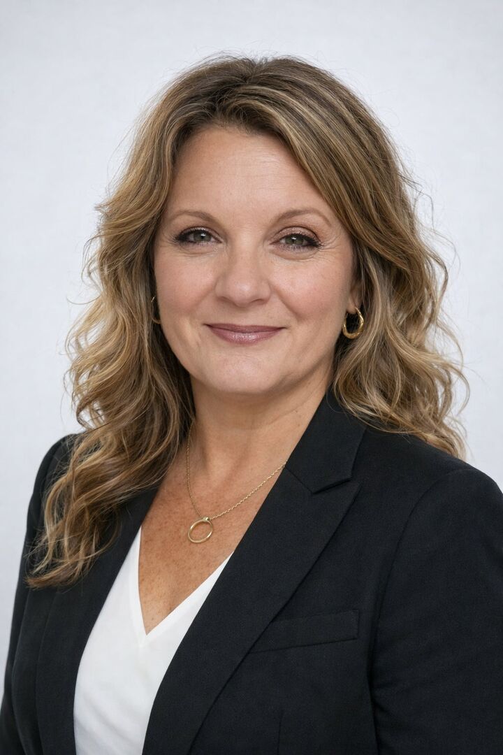 Jennifer Schwent, Real Estate Broker in Indianapolis, Scheetz
