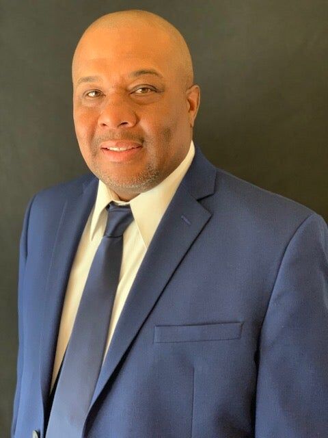 Deric Williams, Real Estate Salesperson in Temecula, Affiliated