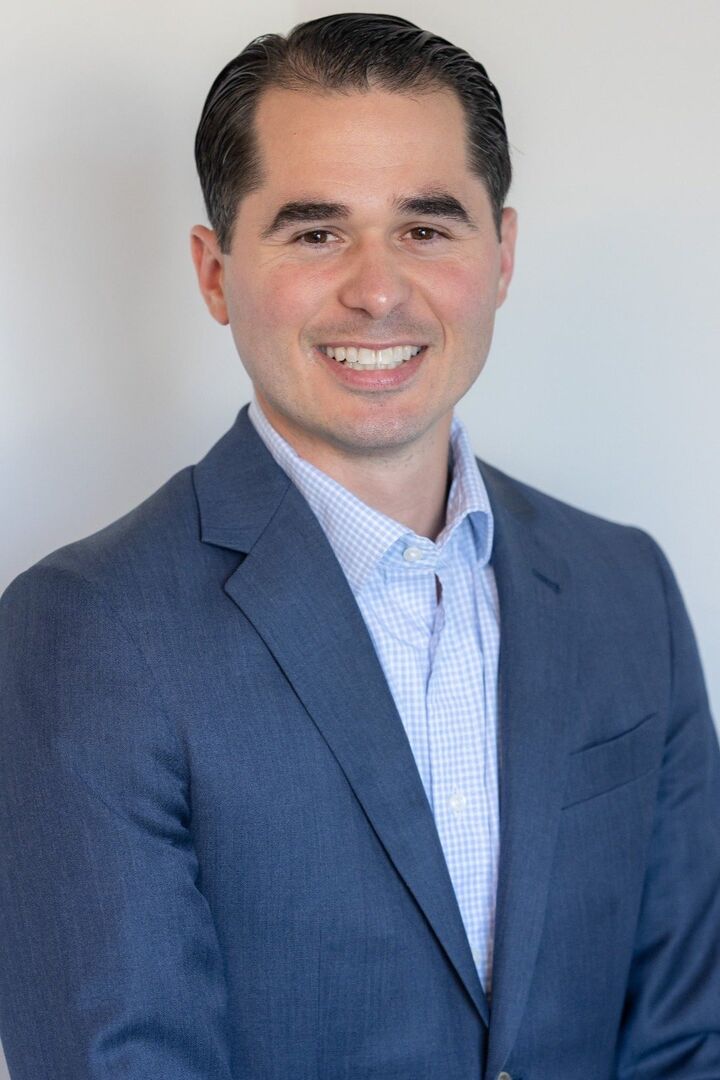 Bobby McShane, Broker in Belmont, New England