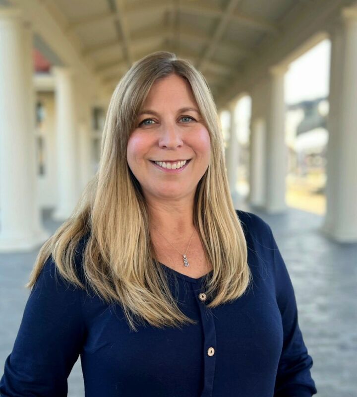 Hillary Angel, Real Estate Salesperson in Yucaipa, Kivett-Teeters Associates