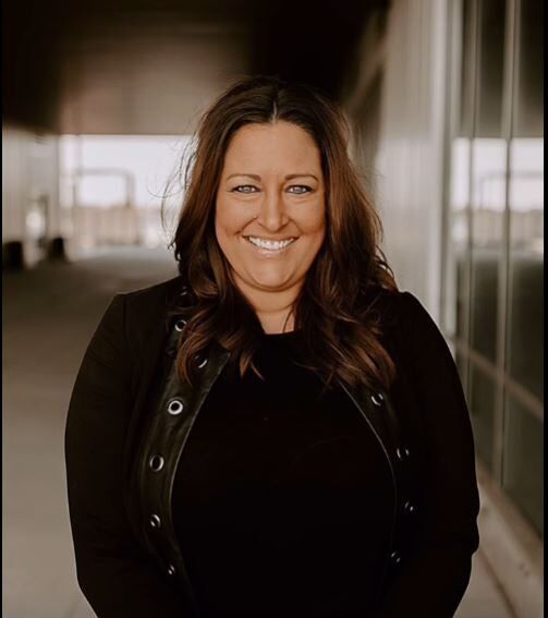 Janelle Zbleski, Real Estate Salesperson in Elkhorn, The Good Life Group