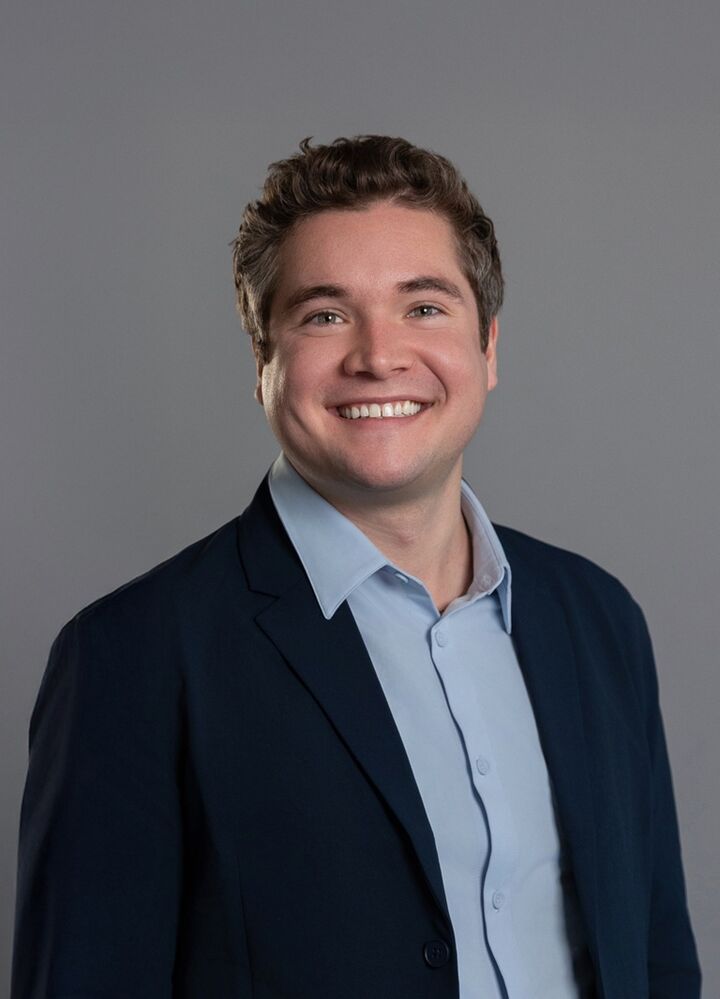 Michael Dry,  in Bellevue, Windermere