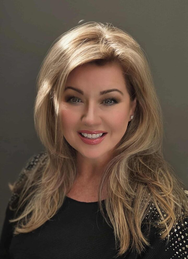 Aimee Gauley, Real Estate Salesperson in Burlington, Property Professionals