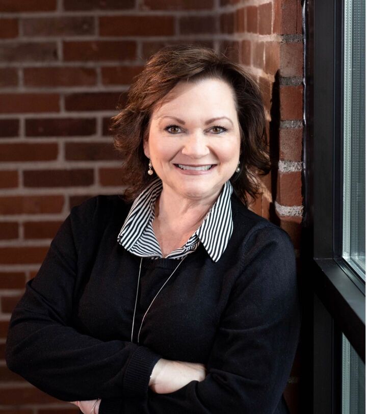 Cheryl Sterling, Real Estate Salesperson in Findlay, Flag City