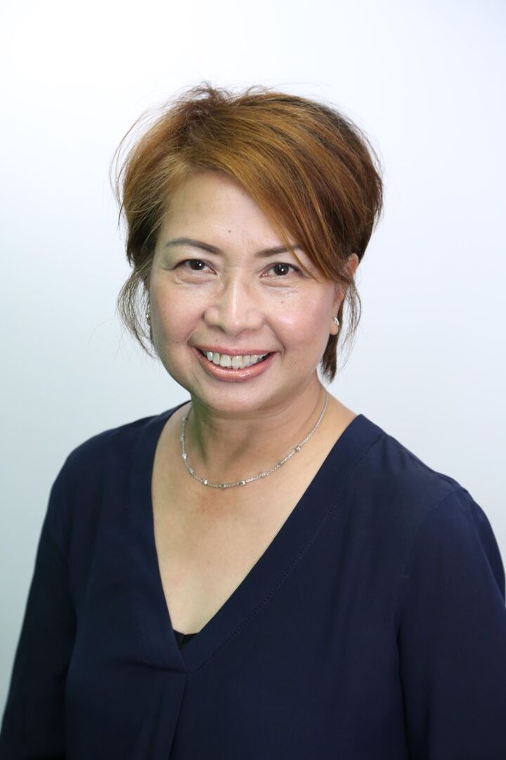 Julie Tan, Real Estate Salesperson in Glendale, Hallmark Realty