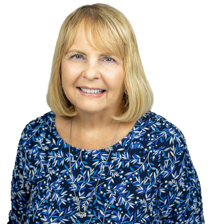 Janelle Bales, Real Estate Salesperson in Jacksonville, Vanguard Realty