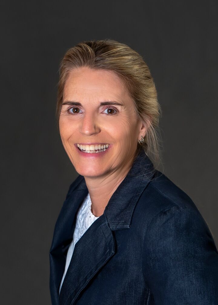 Kate Young, Real Estate Salesperson in Bay City, Signature Realty