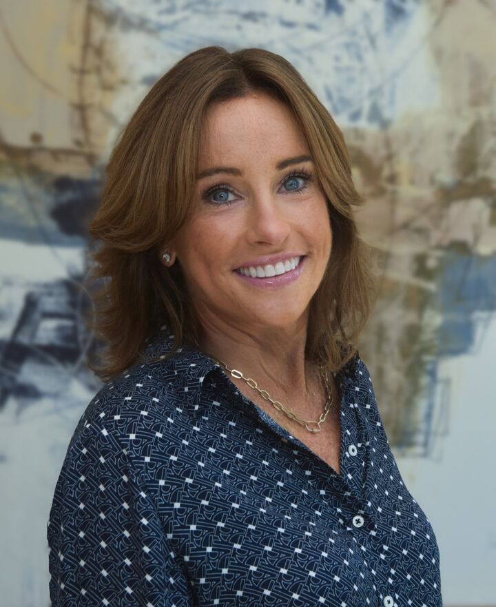 Leslie White,  in Palm City, Move With Us